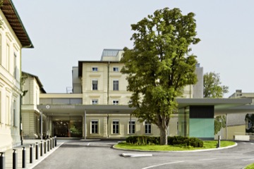 Eingang des Rudolfinerhauses in Wien